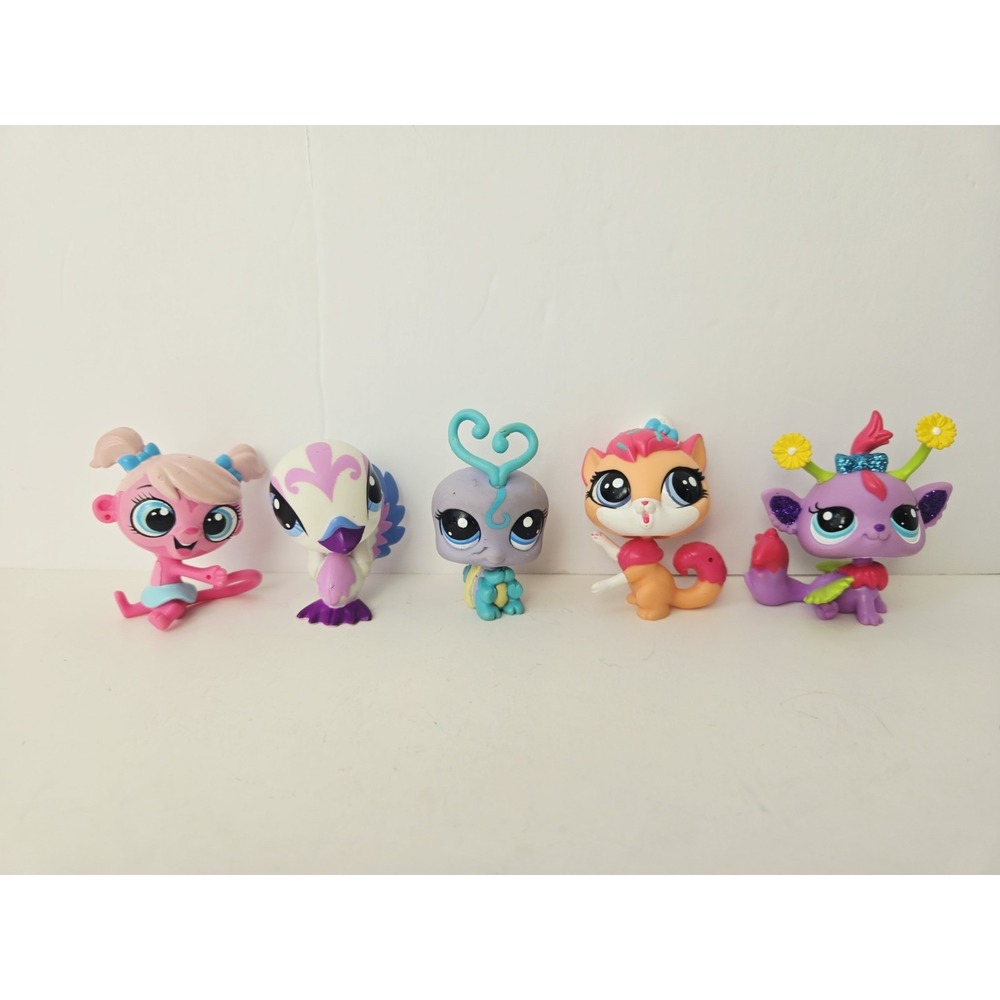 Littlest Pet Shop figure lot  3239 bird 3822 cat 2612 1918 bug 137